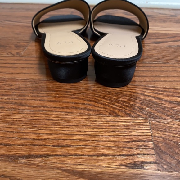 Host Pick ❤️PLV - Pour La Victoire Mallory Slides - Picture 4 of 5